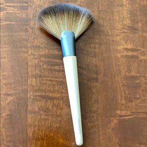Ecotools fan brush